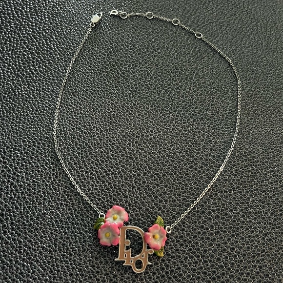 Dior silver chocker necklace. Dior letter logo with pink flowers. - Picture 1 of 7